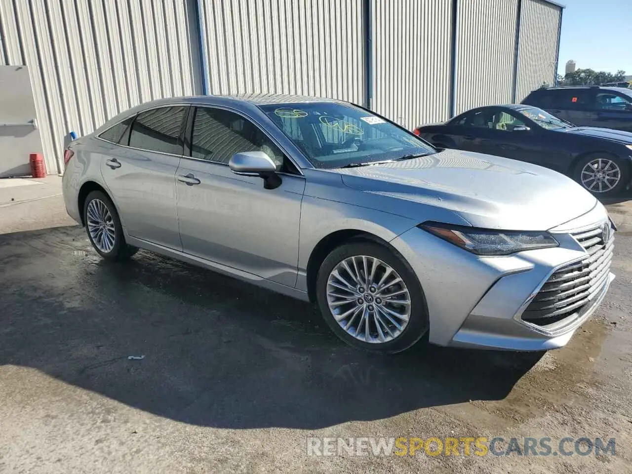 4 Photograph of a damaged car 4T1DZ1FB6LU043336 TOYOTA AVALON 2020
