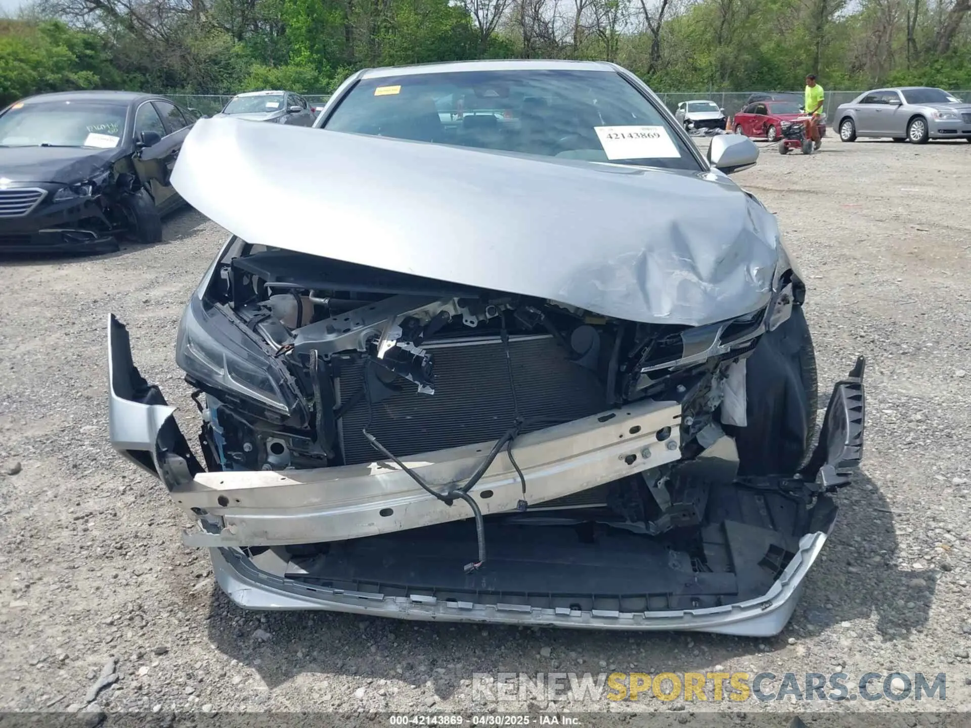13 Photograph of a damaged car 4T1DZ1FB9LU053598 TOYOTA AVALON 2020