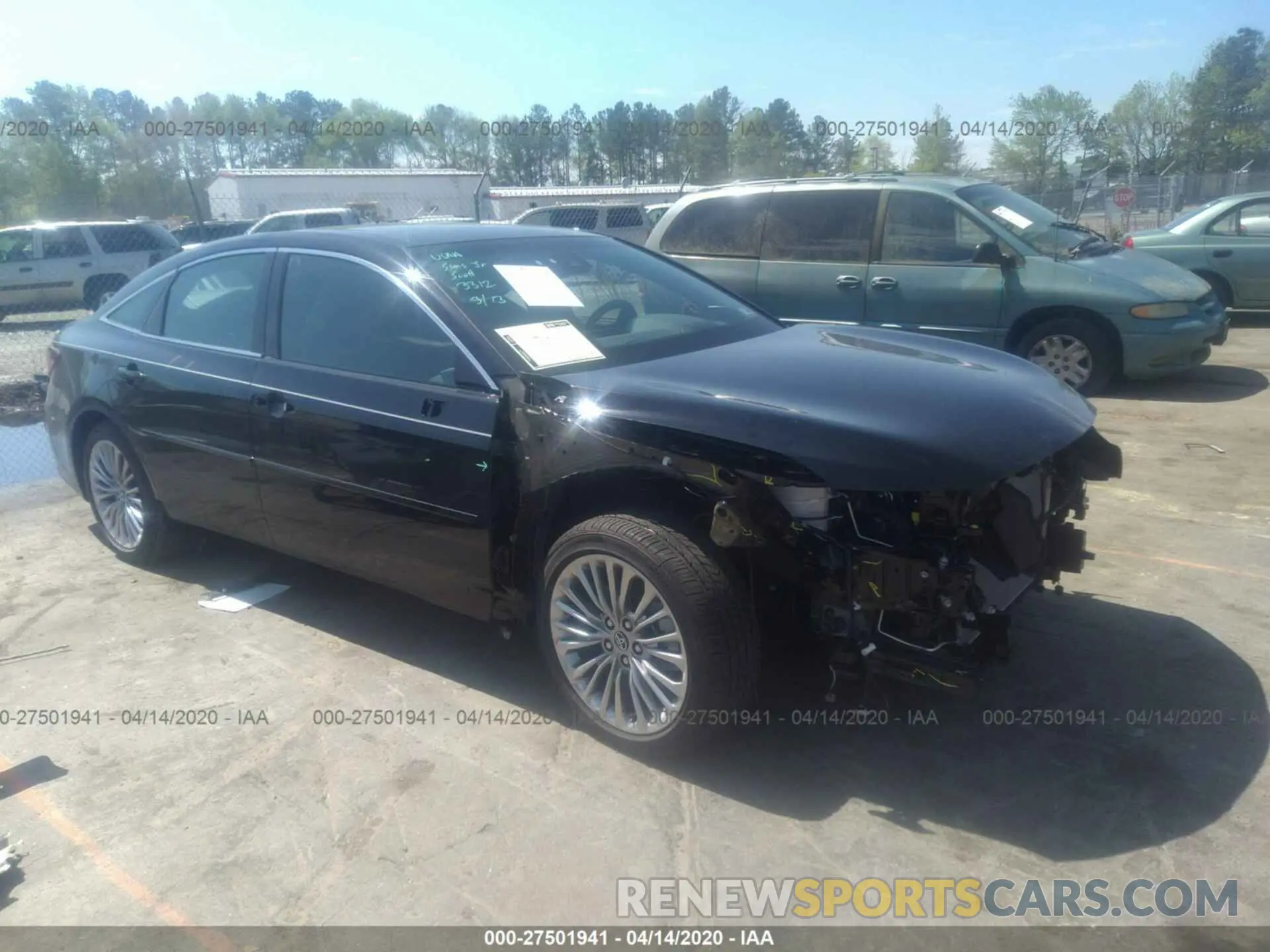 1 Photograph of a damaged car 4T1DZ1FBXLU040438 TOYOTA AVALON 2020