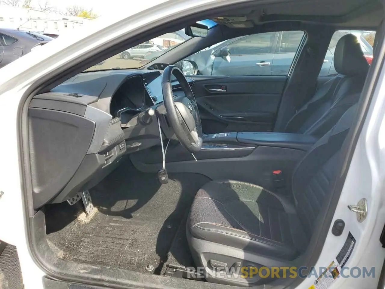 7 Photograph of a damaged car 4T1E21FB5LU013379 TOYOTA AVALON 2020
