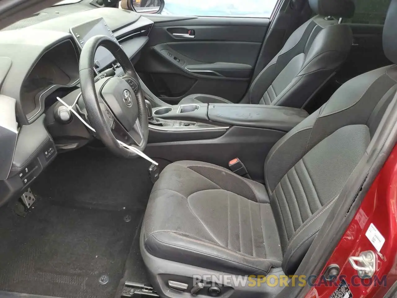 7 Photograph of a damaged car 4T1E21FB7LU019880 TOYOTA AVALON 2020