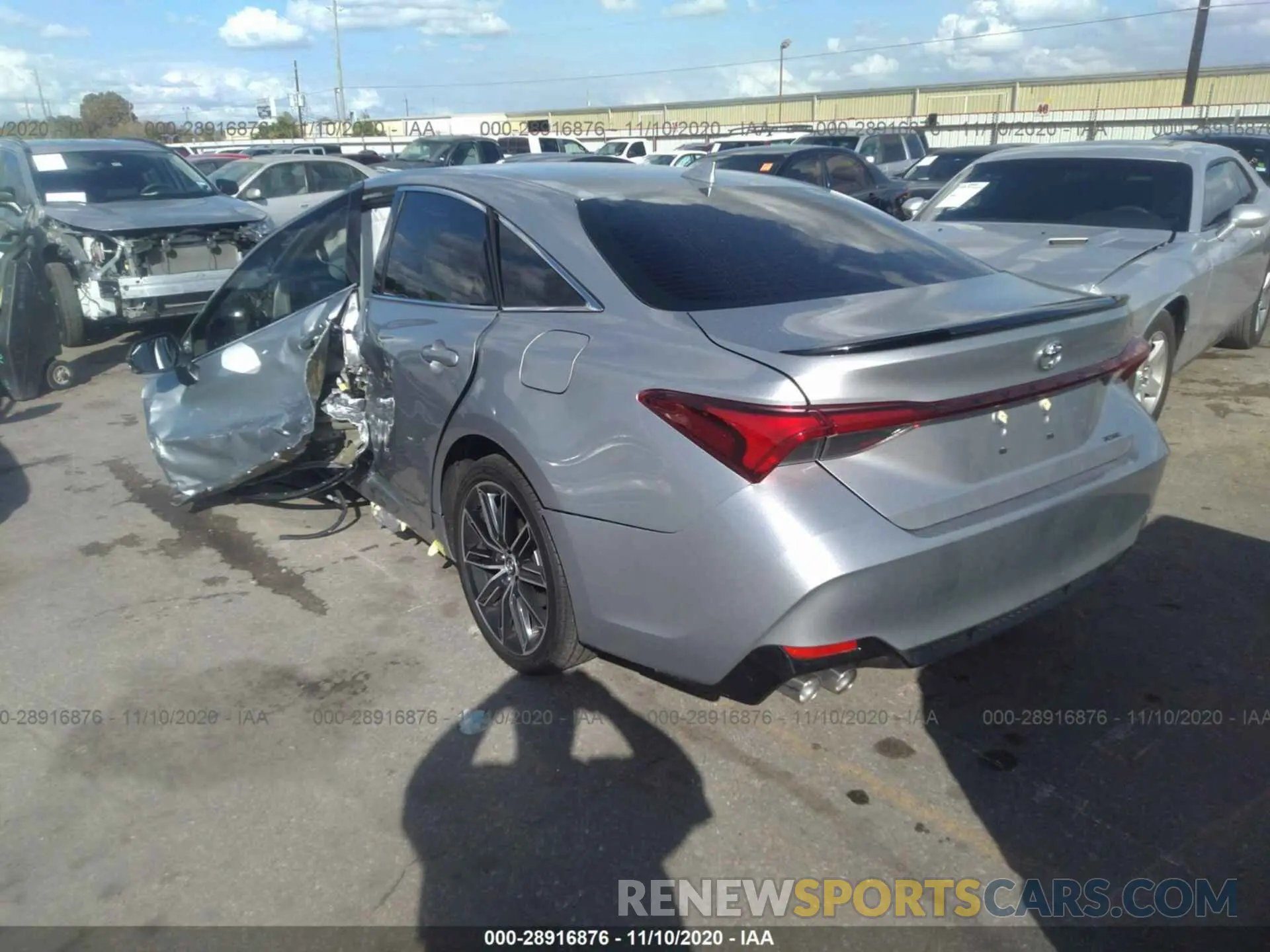 3 Photograph of a damaged car 4T1EZ1FB7LU050087 TOYOTA AVALON 2020