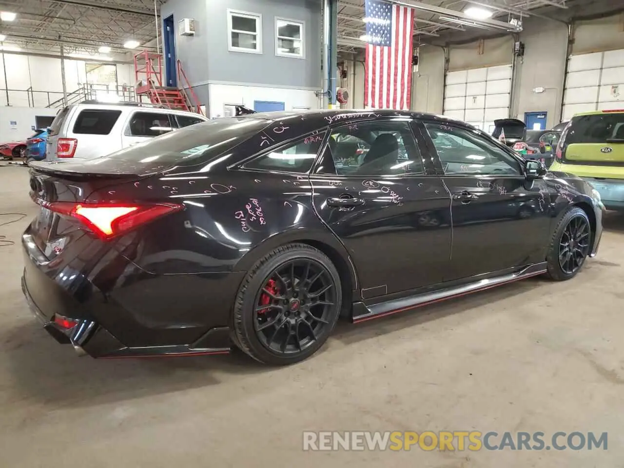 3 Photograph of a damaged car 4T1FZ1FB9LU043937 TOYOTA AVALON 2020