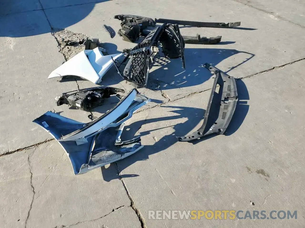 12 Photograph of a damaged car 4T1GZ1FB6LU047187 TOYOTA AVALON 2020