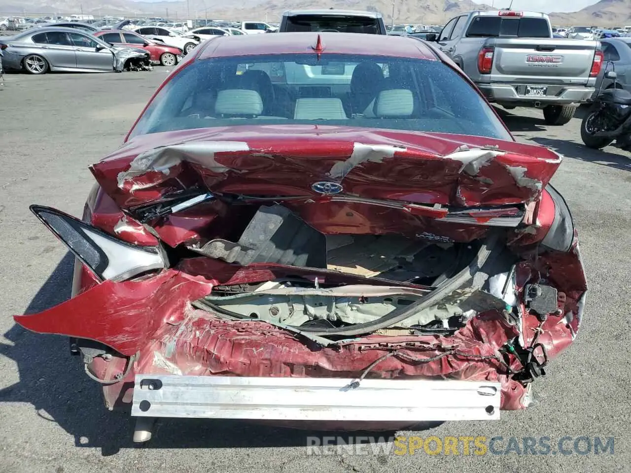 6 Фотография поврежденного автомобиля 4T1J21FB1LU019341 TOYOTA AVALON 2020