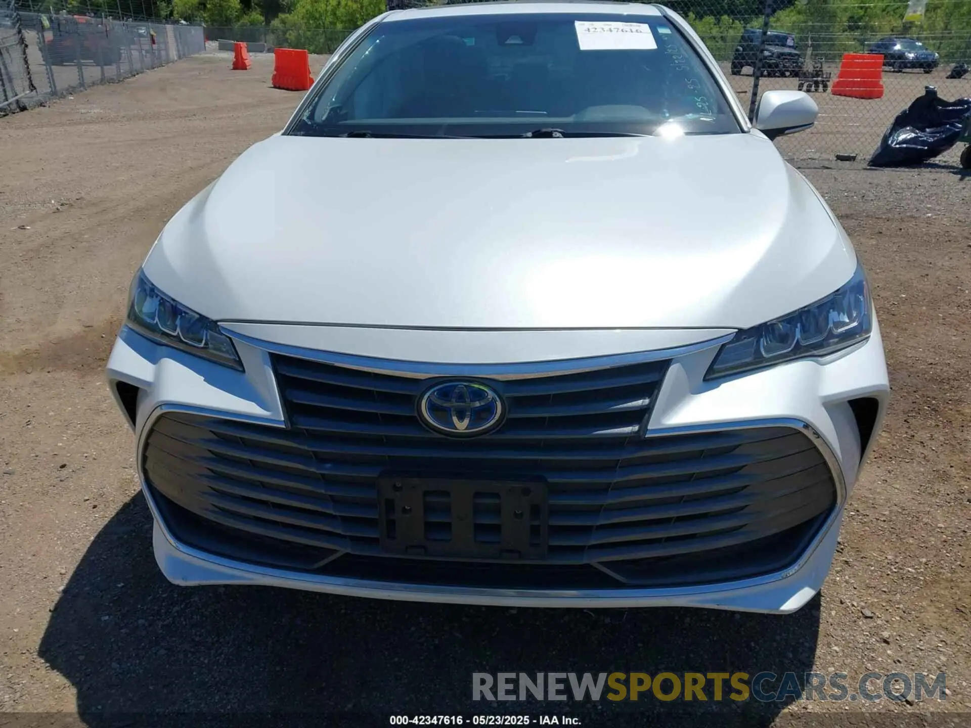 12 Photograph of a damaged car 4T1AA1AB3MU002049 TOYOTA AVALON 2021
