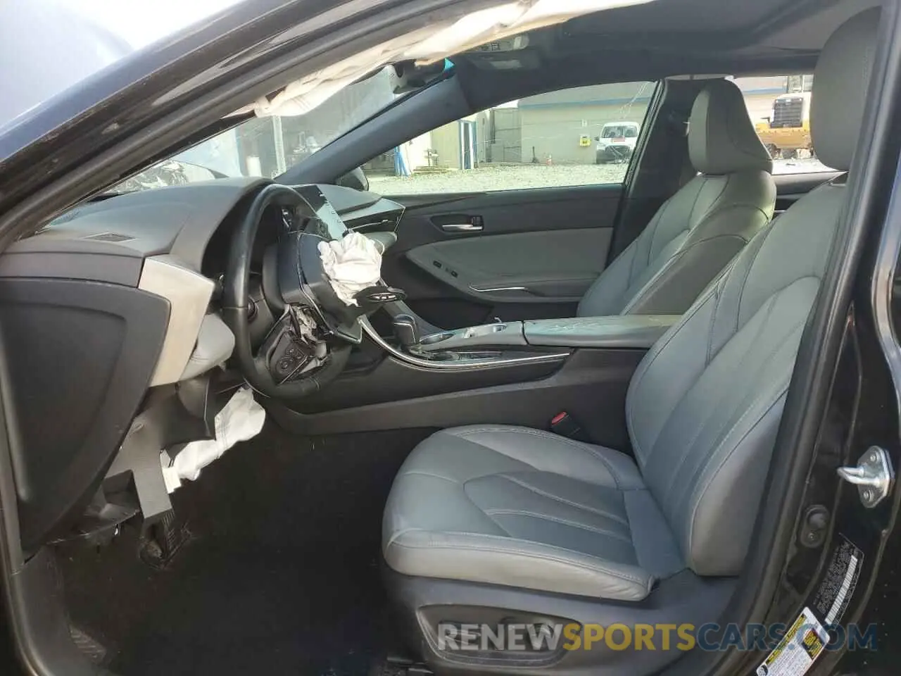 7 Photograph of a damaged car 4T1AA1AB4MU010614 TOYOTA AVALON 2021