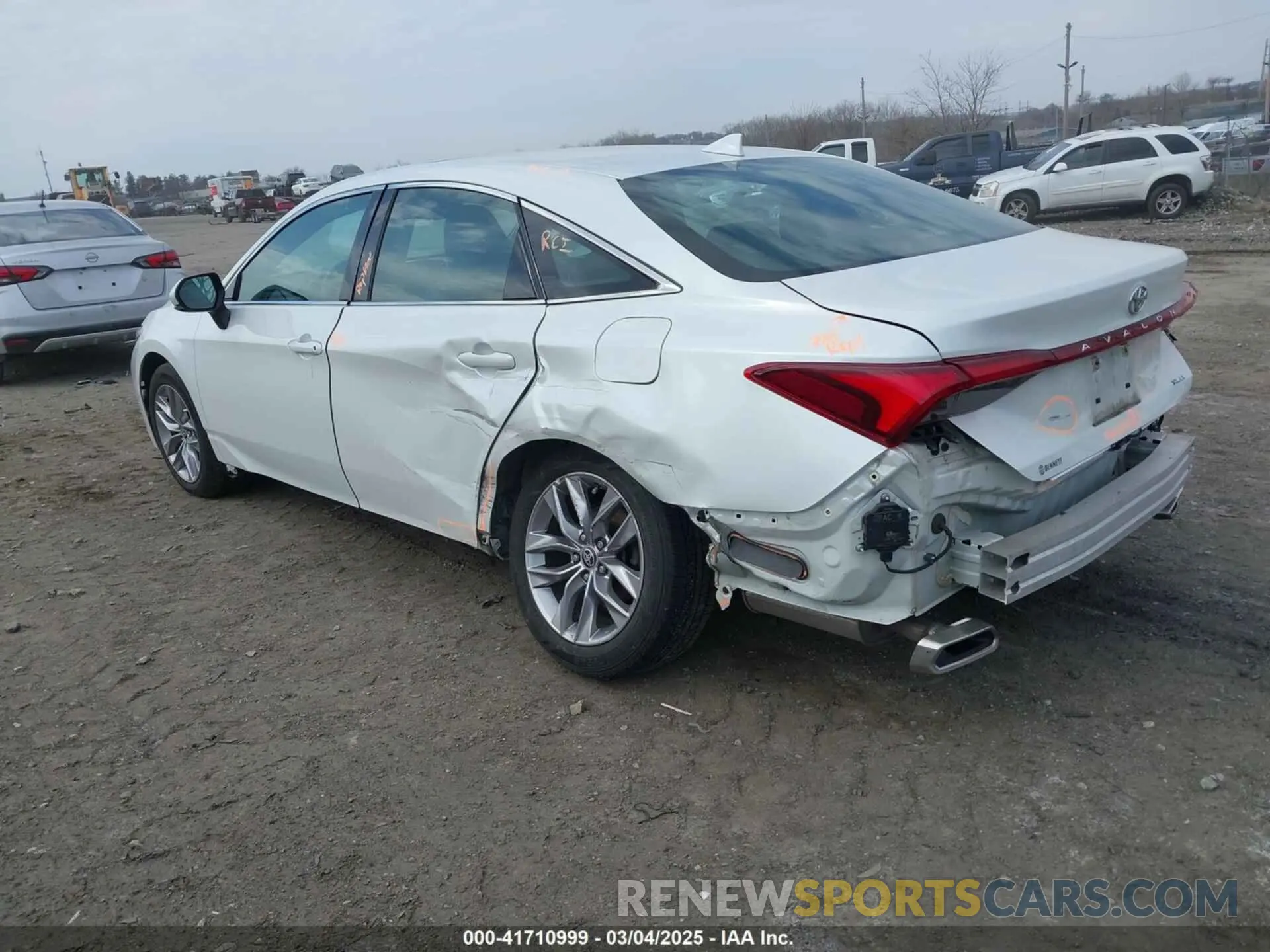 3 Фотография поврежденного автомобиля 4T1AZ1FB2MU058100 TOYOTA AVALON 2021