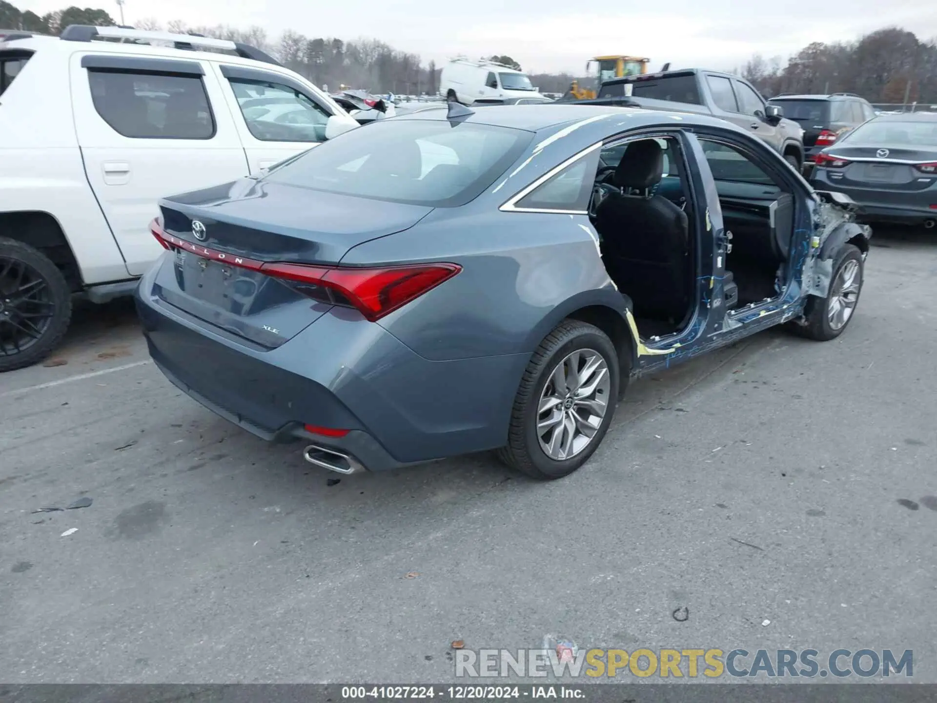 4 Фотография поврежденного автомобиля 4T1AZ1FB4MU059653 TOYOTA AVALON 2021
