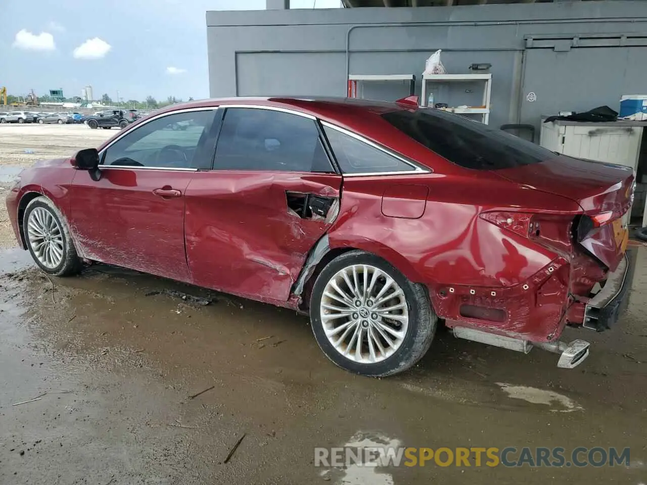 2 Photograph of a damaged car 4T1CZ1FB0MU056581 TOYOTA AVALON 2021