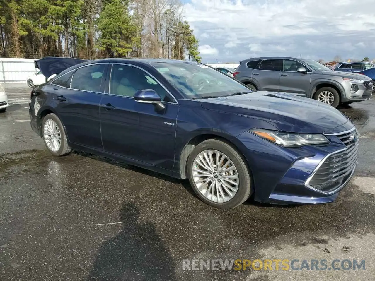 4 Photograph of a damaged car 4T1DA1AB0MU001356 TOYOTA AVALON 2021