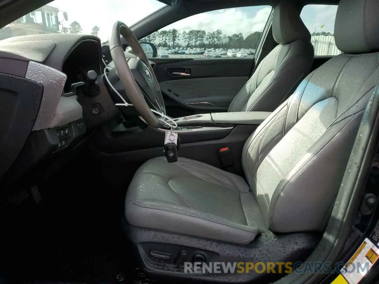 7 Photograph of a damaged car 4T1DA1AB0MU001356 TOYOTA AVALON 2021