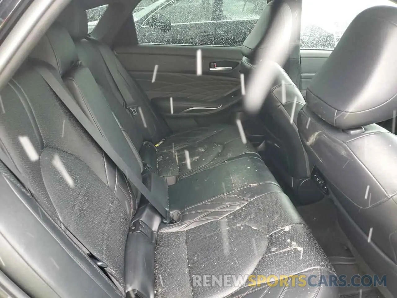 11 Photograph of a damaged car 4T1DA1AB0MU009537 TOYOTA AVALON 2021