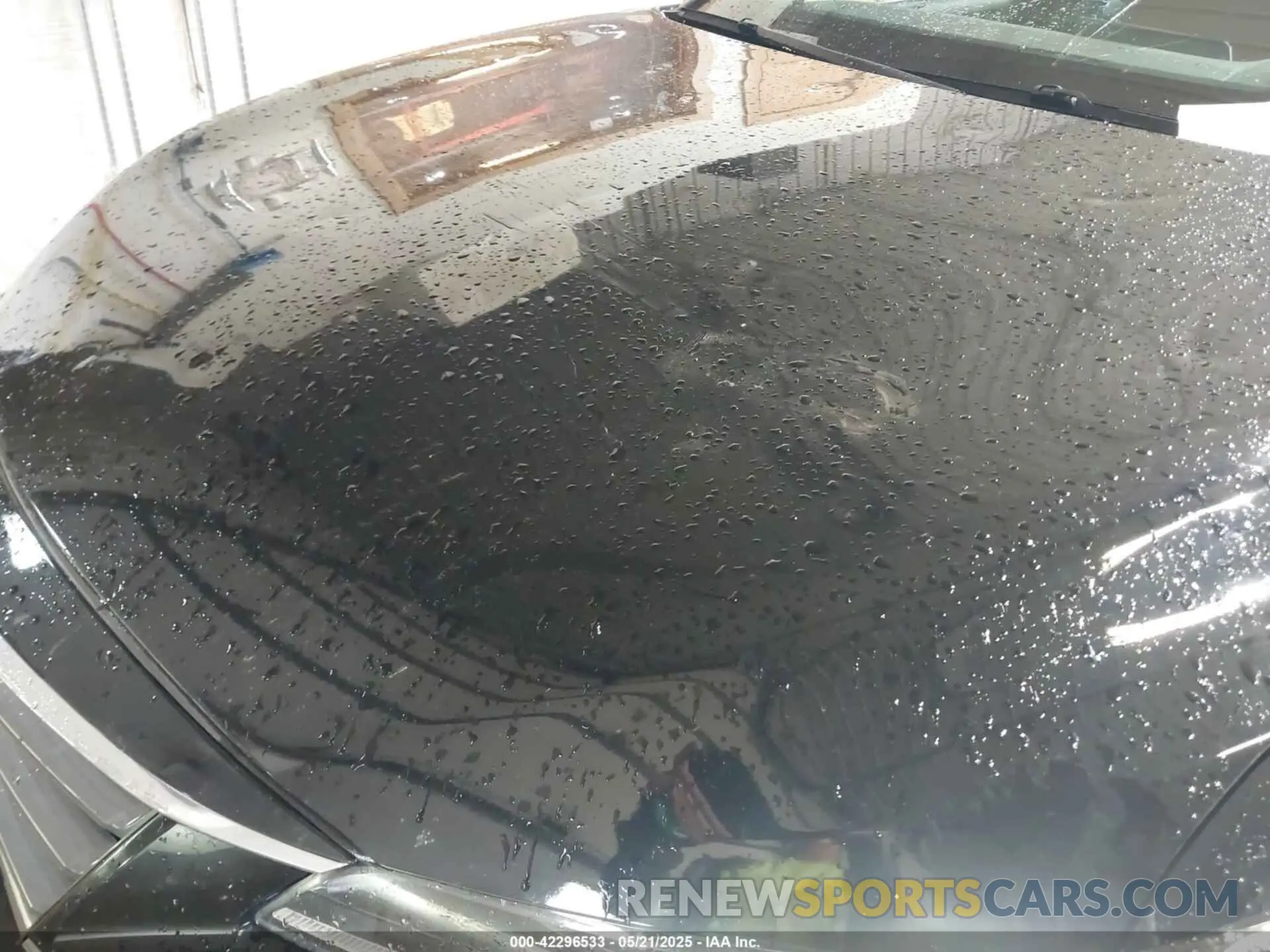 18 Photograph of a damaged car 4T1DA1AB4MU006009 TOYOTA AVALON 2021