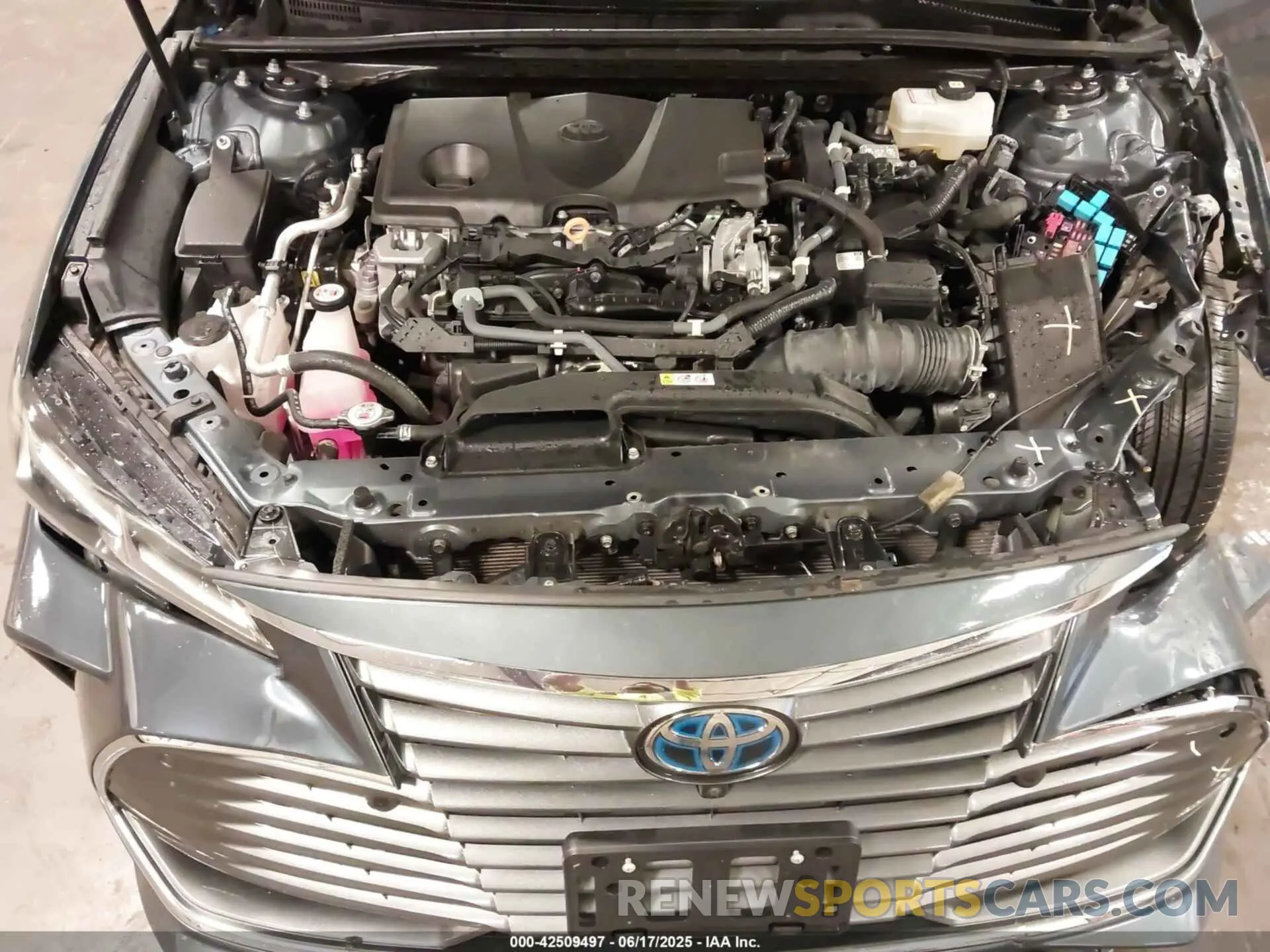 10 Photograph of a damaged car 4T1DA1AB5MU010456 TOYOTA AVALON 2021