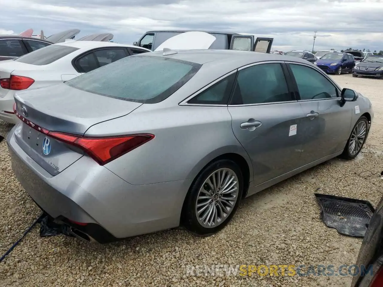 3 Photograph of a damaged car 4T1DZ1FB0MU070503 TOYOTA AVALON 2021