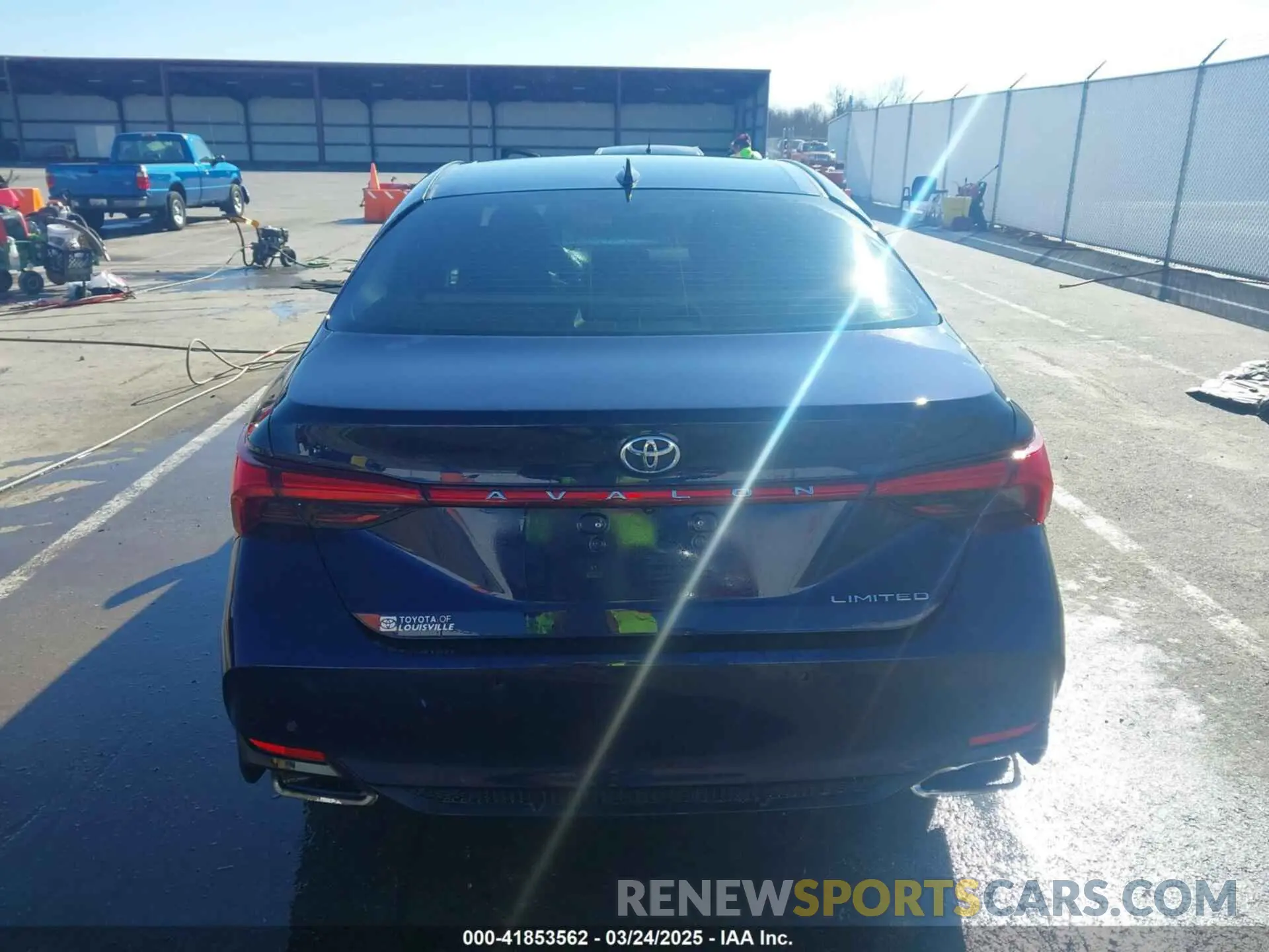 17 Photograph of a damaged car 4T1DZ1FB6MU059957 TOYOTA AVALON 2021