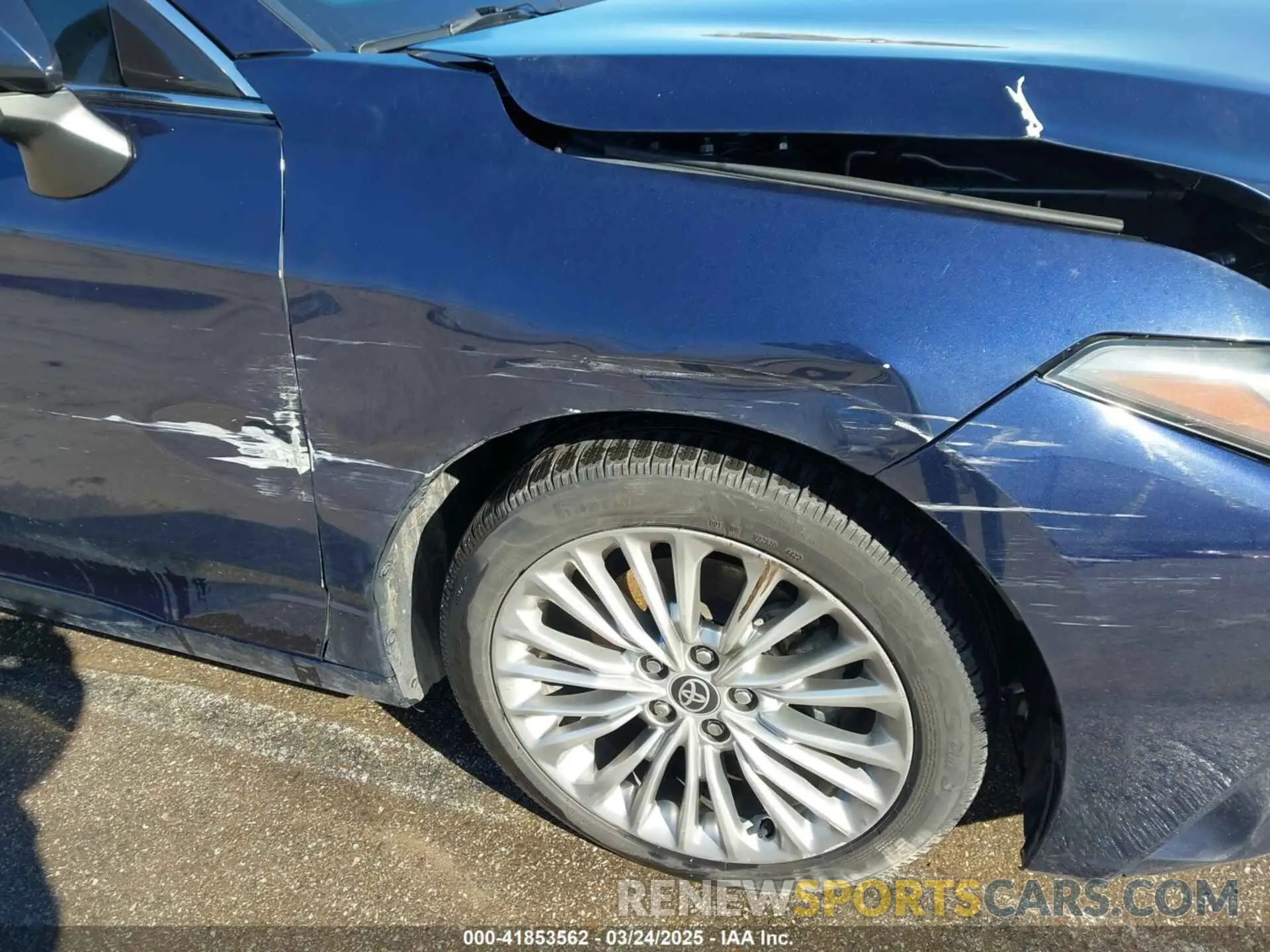 18 Photograph of a damaged car 4T1DZ1FB6MU059957 TOYOTA AVALON 2021