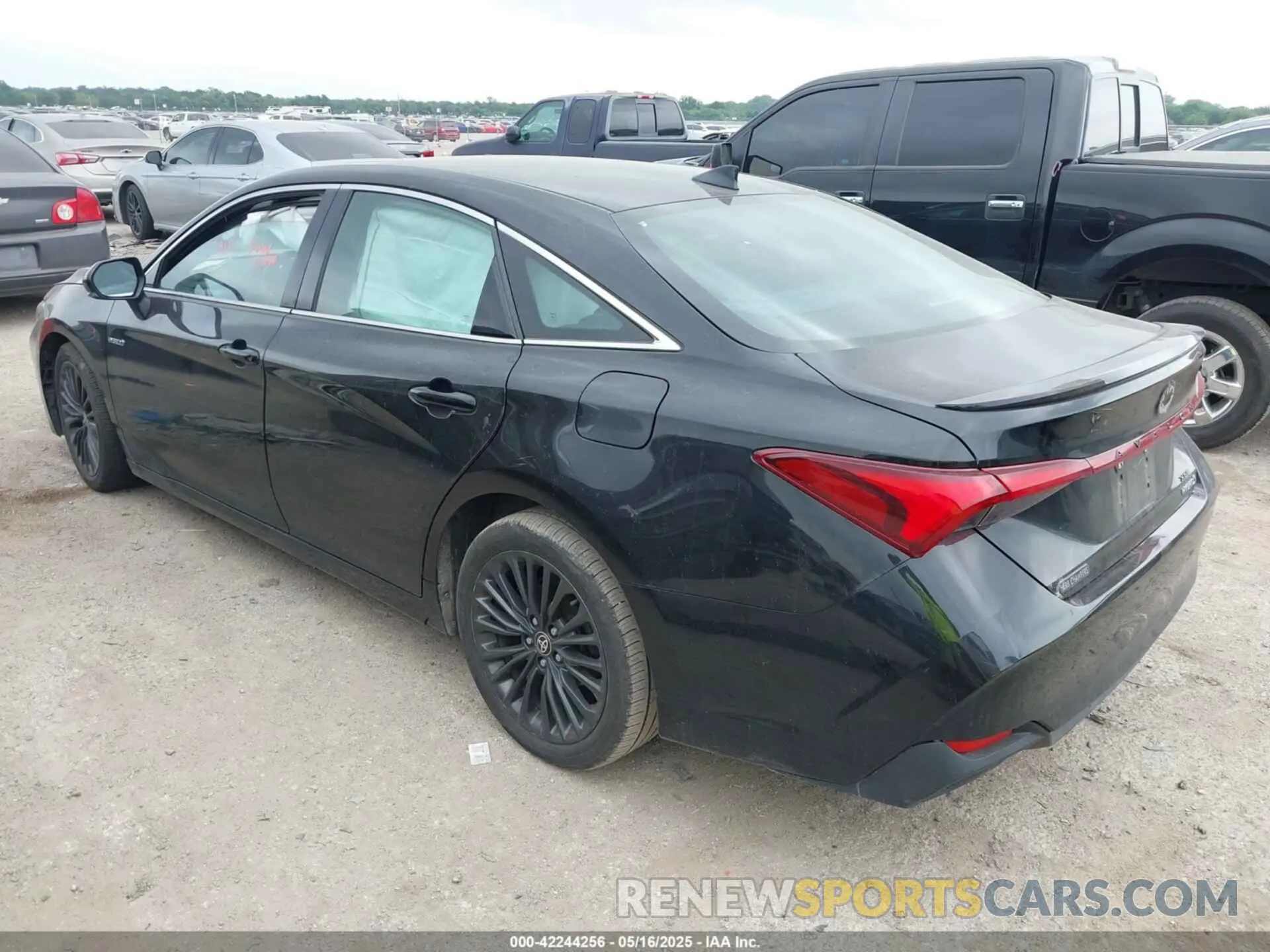 3 Photograph of a damaged car 4T1EA1AB0MU005265 TOYOTA AVALON 2021
