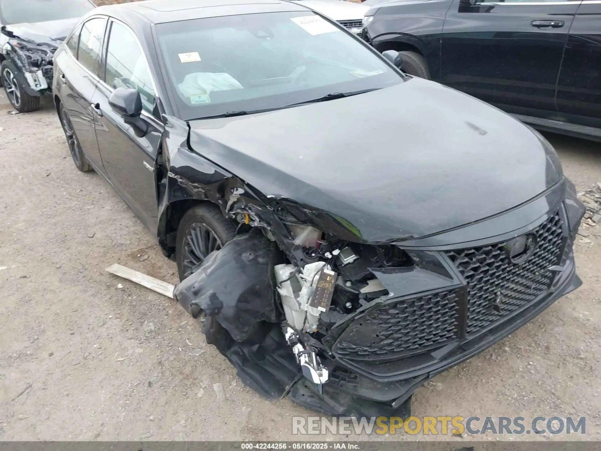 6 Photograph of a damaged car 4T1EA1AB0MU005265 TOYOTA AVALON 2021