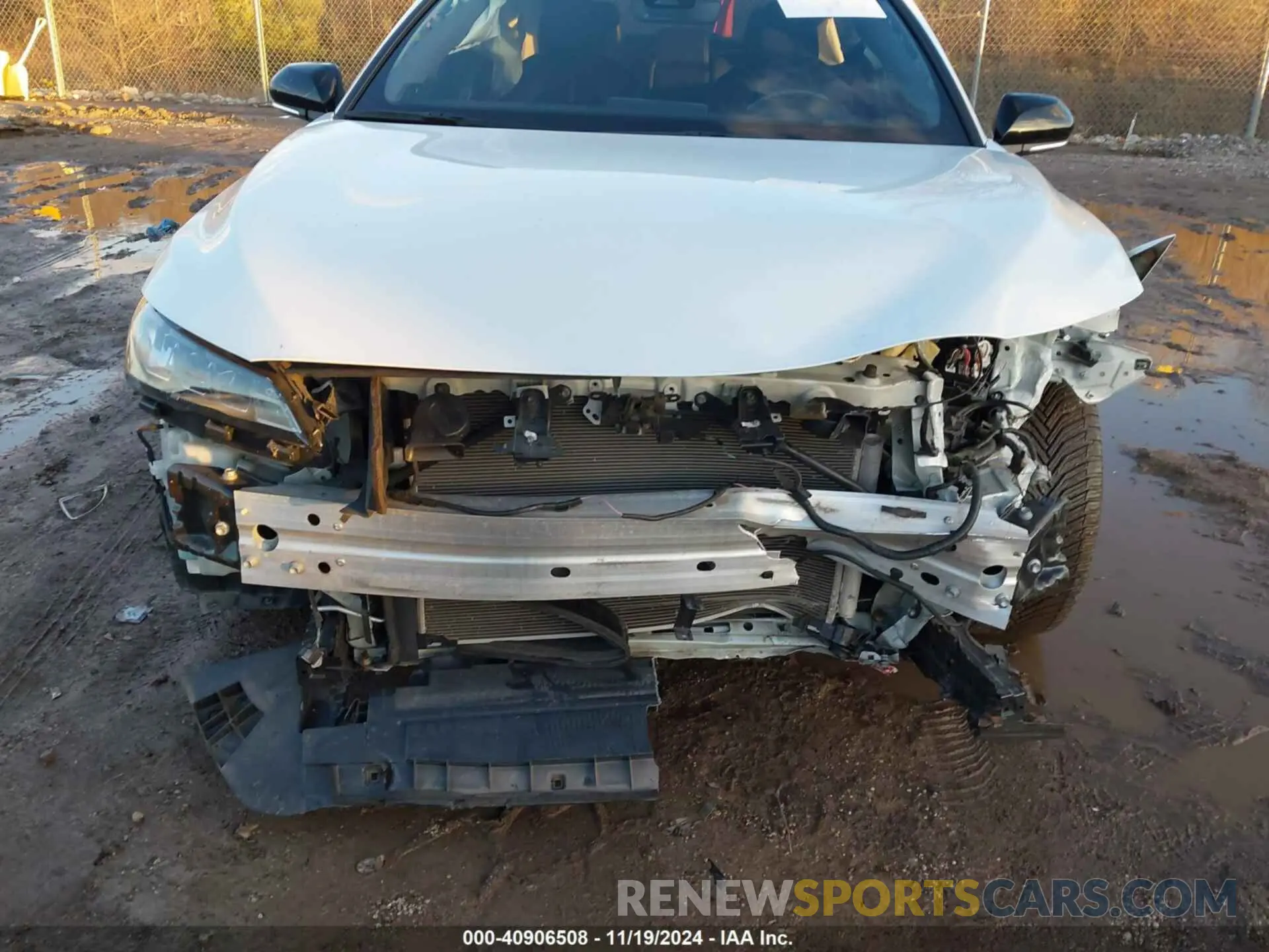 6 Photograph of a damaged car 4T1EA1AB0MU008120 TOYOTA AVALON 2021