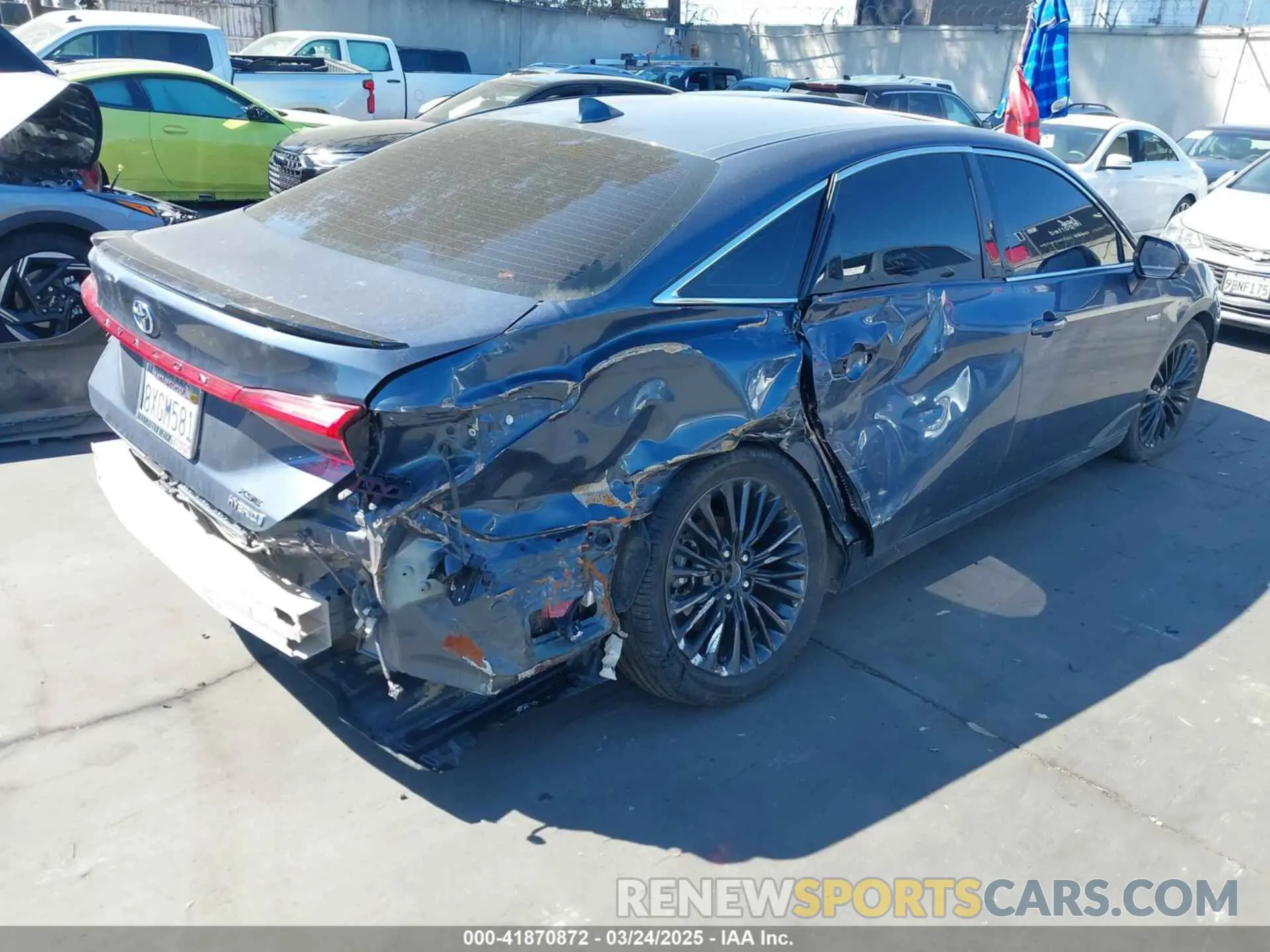 4 Photograph of a damaged car 4T1EA1AB2MU001301 TOYOTA AVALON 2021