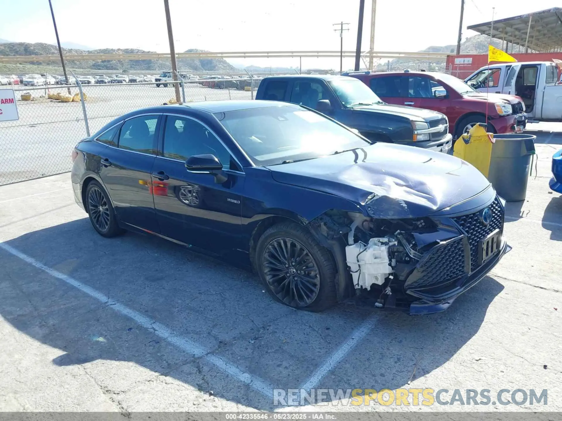 1 Photograph of a damaged car 4T1EA1AB3MU005275 TOYOTA AVALON 2021