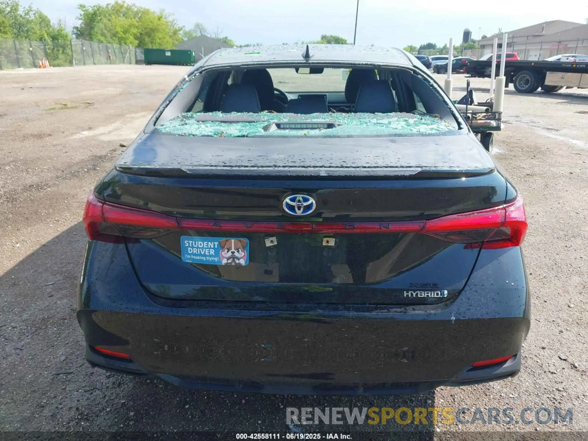 16 Photograph of a damaged car 4T1EA1AB3MU008774 TOYOTA AVALON 2021