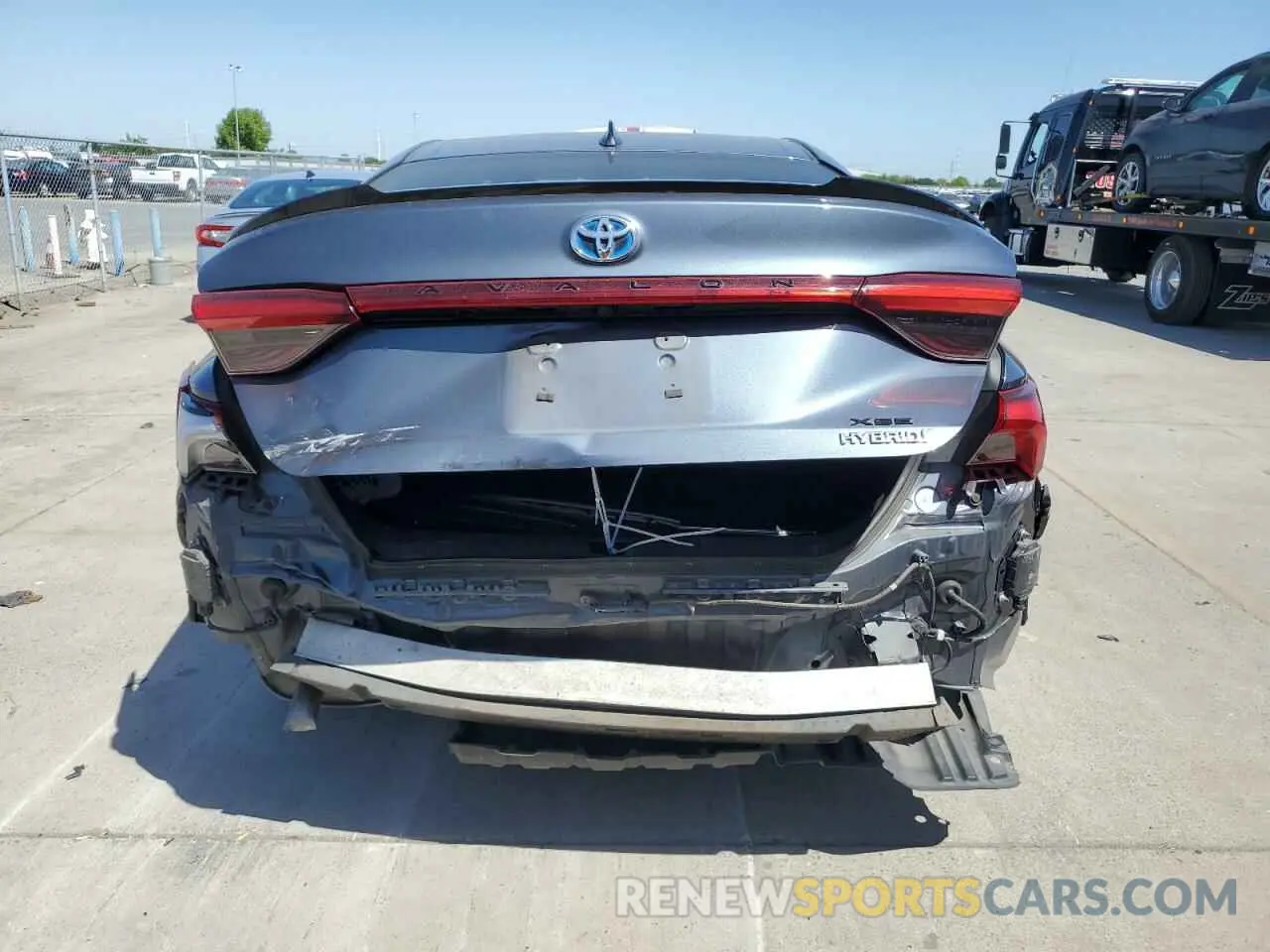 6 Photograph of a damaged car 4T1EA1AB8MU003716 TOYOTA AVALON 2021