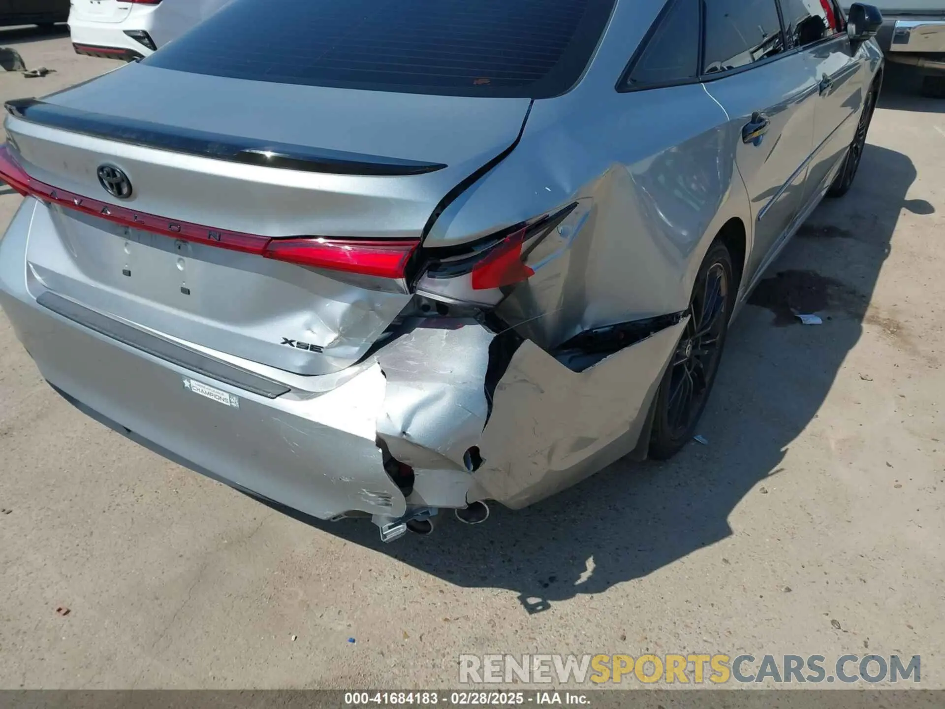 6 Photograph of a damaged car 4T1EZ1FB6MU069666 TOYOTA AVALON 2021