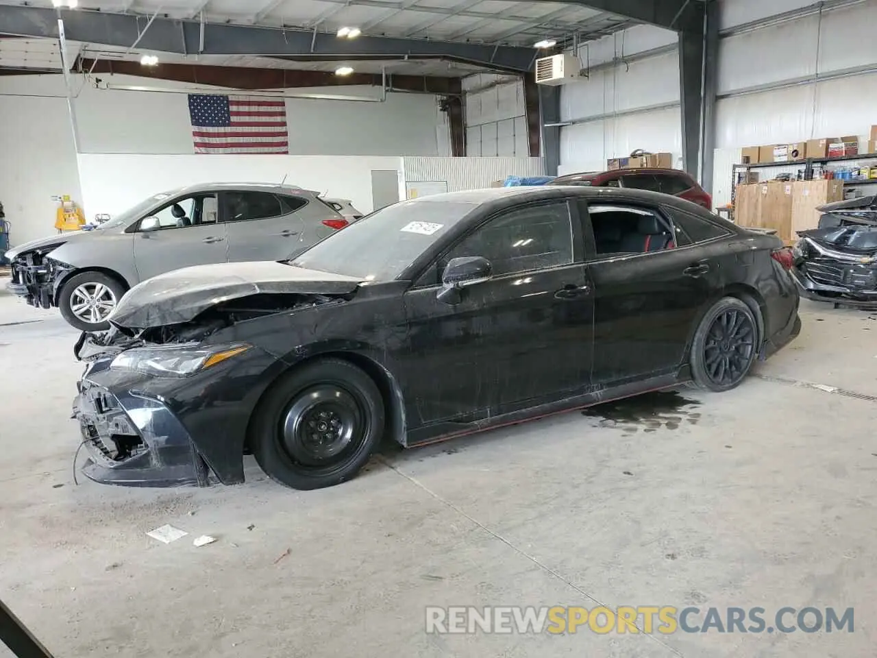 1 Photograph of a damaged car 4T1FZ1FB2MU070169 TOYOTA AVALON 2021