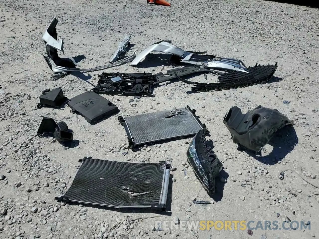 12 Photograph of a damaged car 4T1JZ1FB4MU070684 TOYOTA AVALON 2021