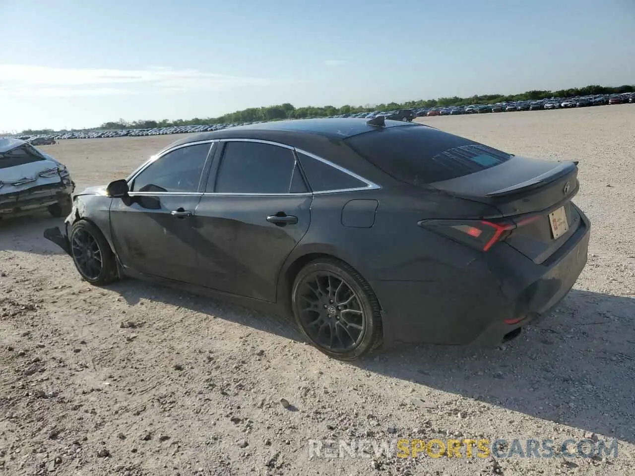 2 Photograph of a damaged car 4T1JZ1FB9MU064315 TOYOTA AVALON 2021