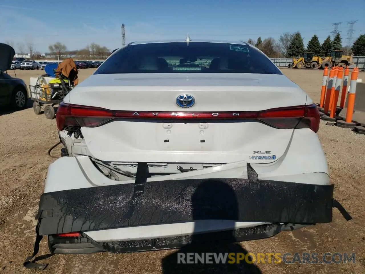 6 Photograph of a damaged car 4T1AA1AB3NU013764 TOYOTA AVALON 2022