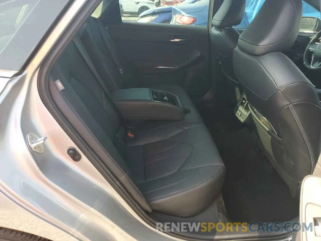 10 Photograph of a damaged car 4T1AZ1FB9NU088034 TOYOTA AVALON 2022