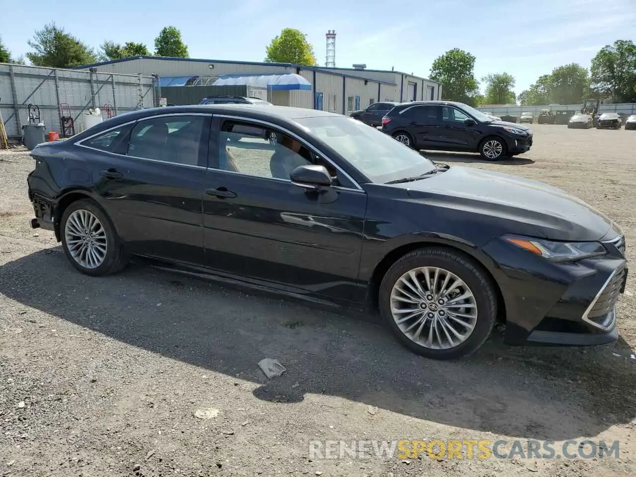 4 Photograph of a damaged car 4T1DZ1FB9NU076222 TOYOTA AVALON 2022