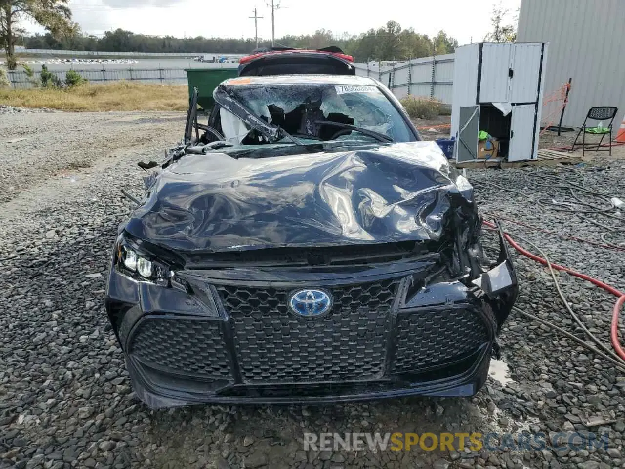 5 Photograph of a damaged car 4T1EA1AB0NU015148 TOYOTA AVALON 2022