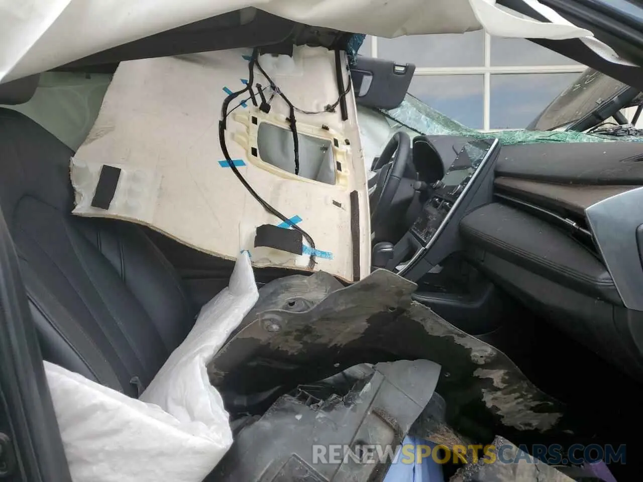 7 Photograph of a damaged car 4T1JZ1FB4NU076230 TOYOTA AVALON 2022