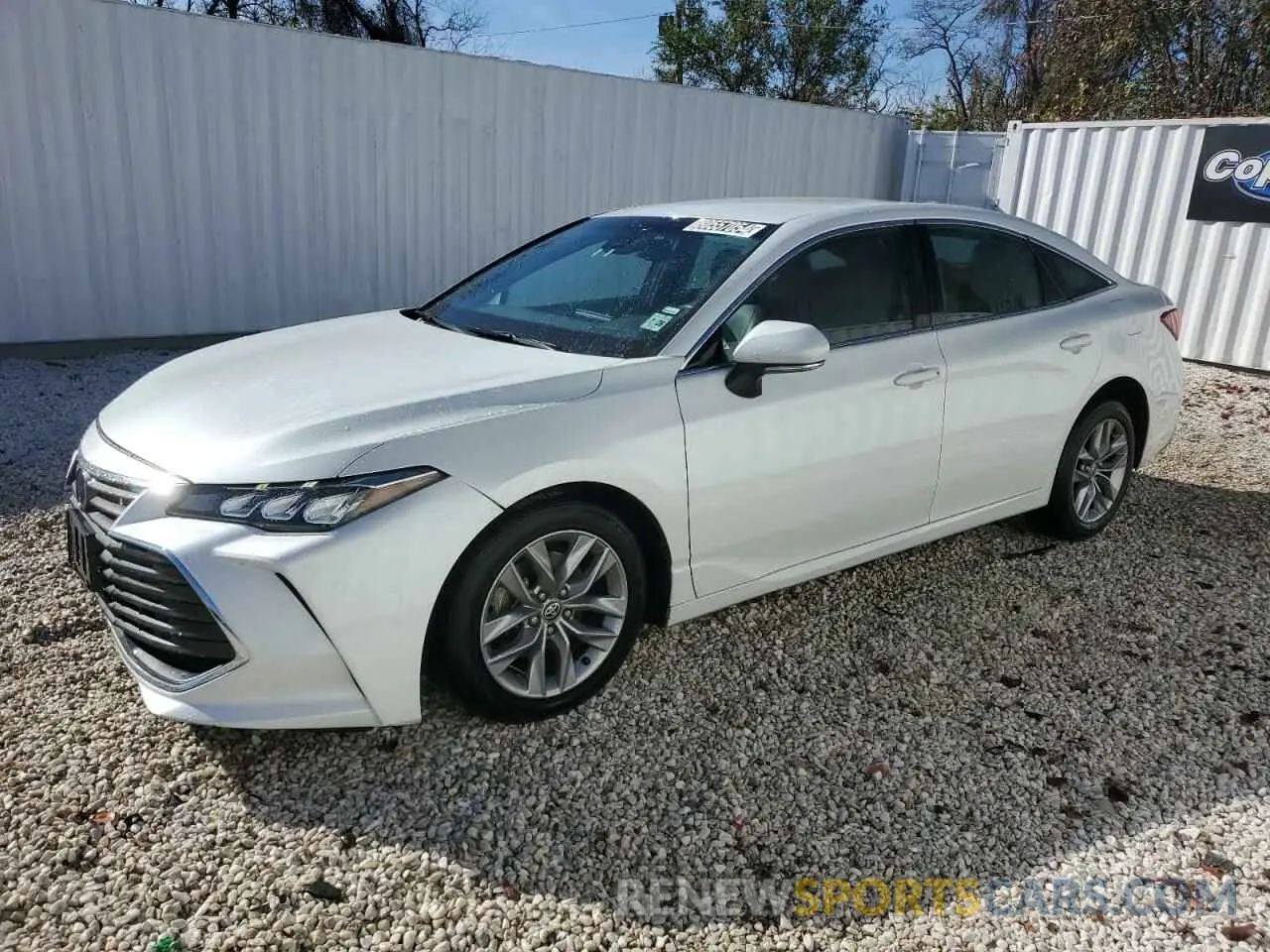 1 Photograph of a damaged car 4T1JZ1FB6NU080148 TOYOTA AVALON 2022