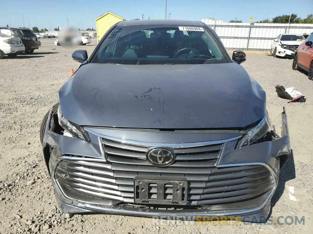 5 Photograph of a damaged car 4T1JZ1FB8NU085996 TOYOTA AVALON 2022