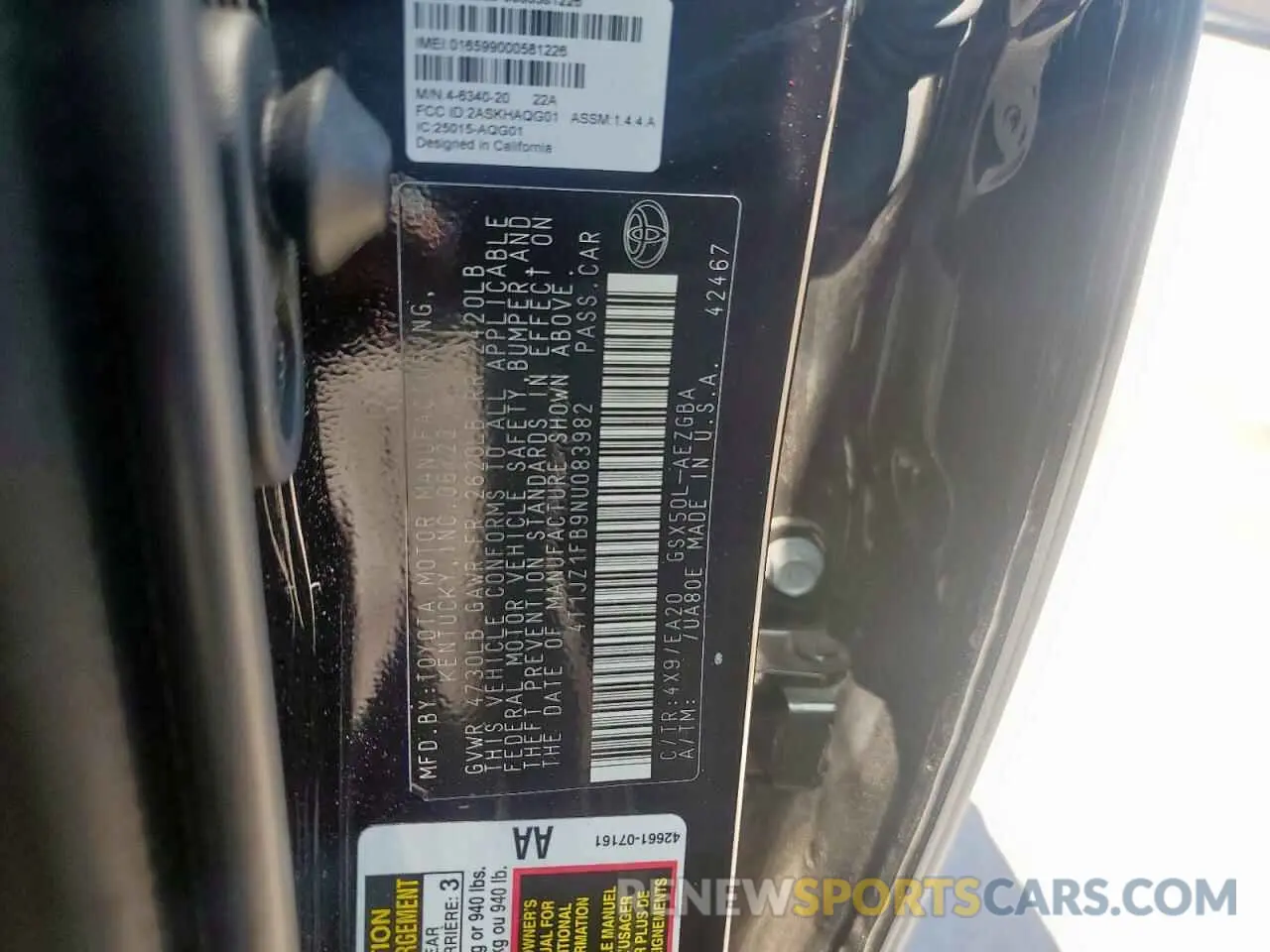 12 Photograph of a damaged car 4T1JZ1FB9NU083982 TOYOTA AVALON 2022