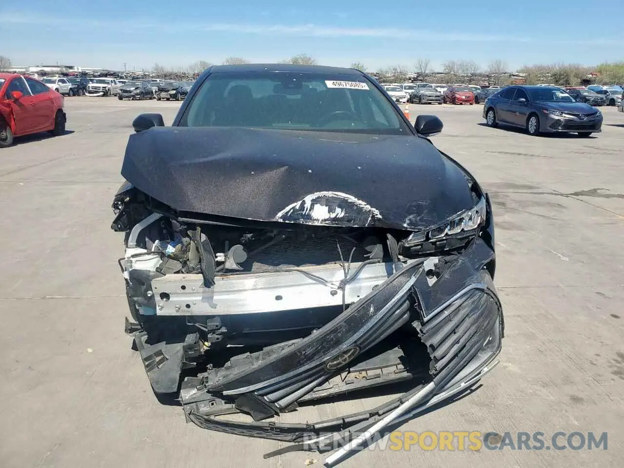 5 Photograph of a damaged car 4T1JZ1FB9NU083982 TOYOTA AVALON 2022