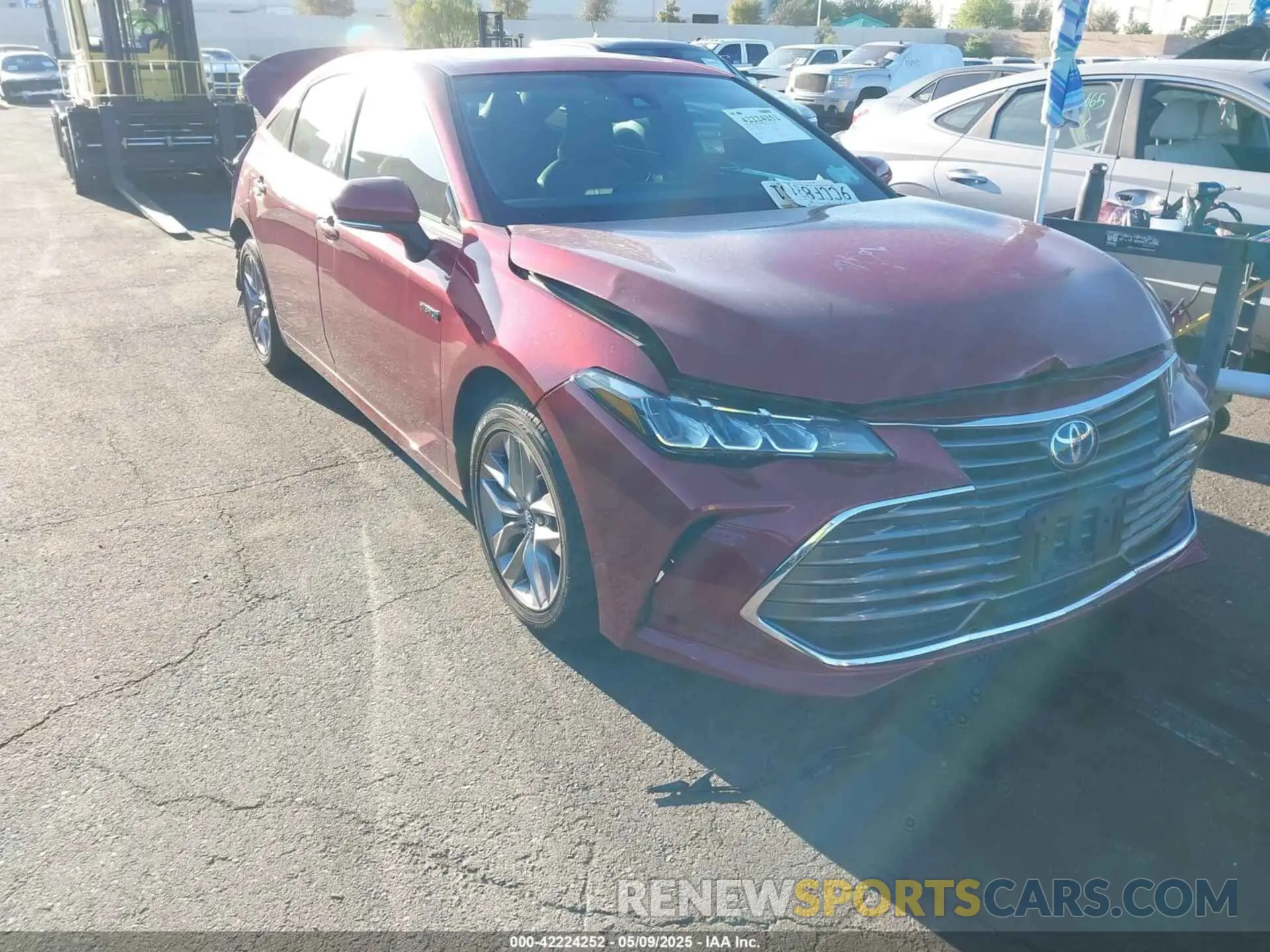 1 Фотография поврежденного автомобиля 4T1B21FB1KU004289 TOYOTA AVALON HYBRID 2019