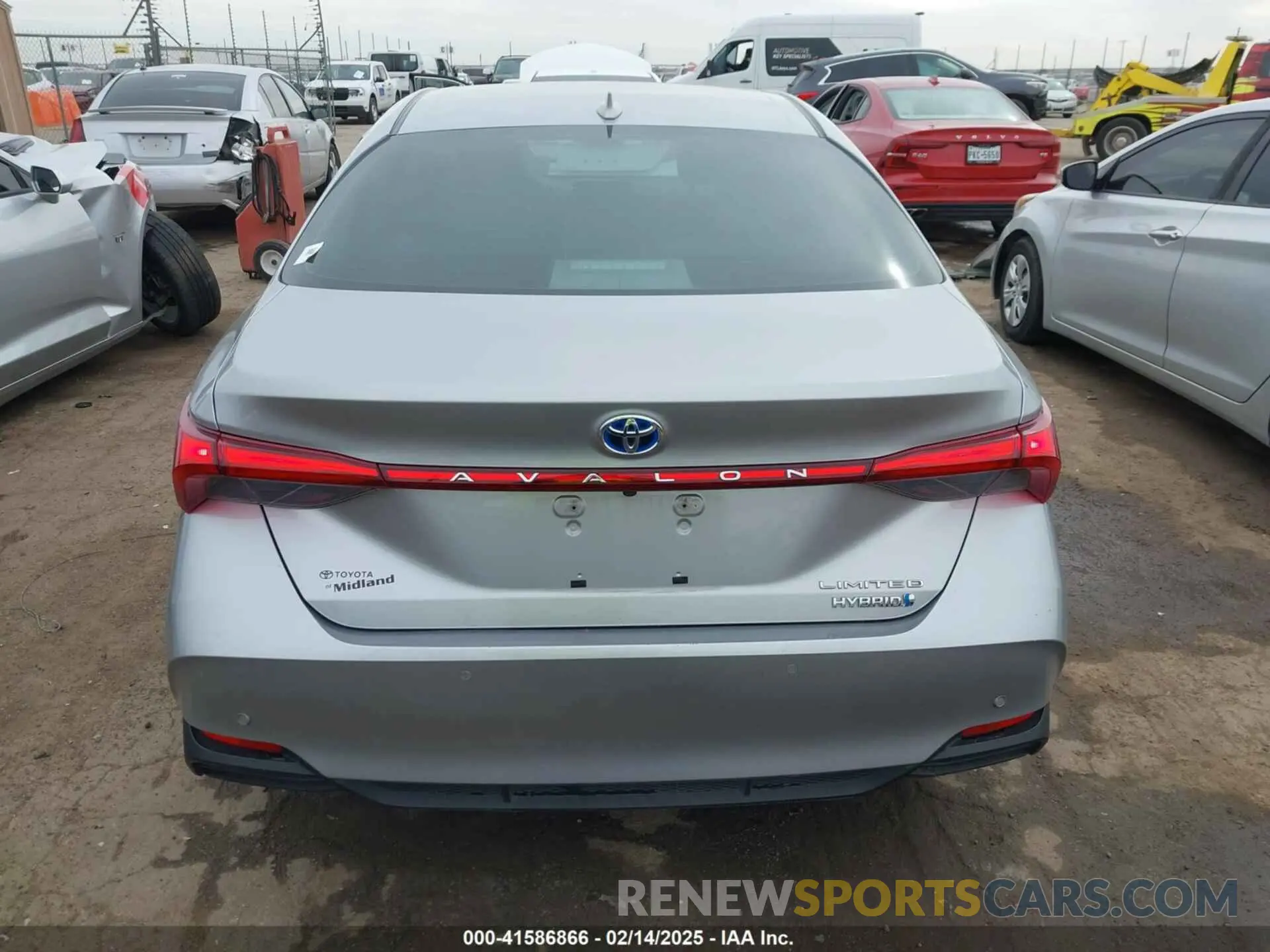 16 Photograph of a damaged car 4T1B21FB2KU005306 TOYOTA AVALON HYBRID 2019