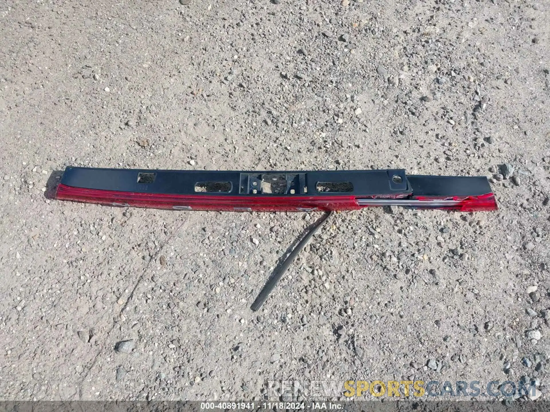 12 Photograph of a damaged car 4T1B21FB2KU008609 TOYOTA AVALON HYBRID 2019