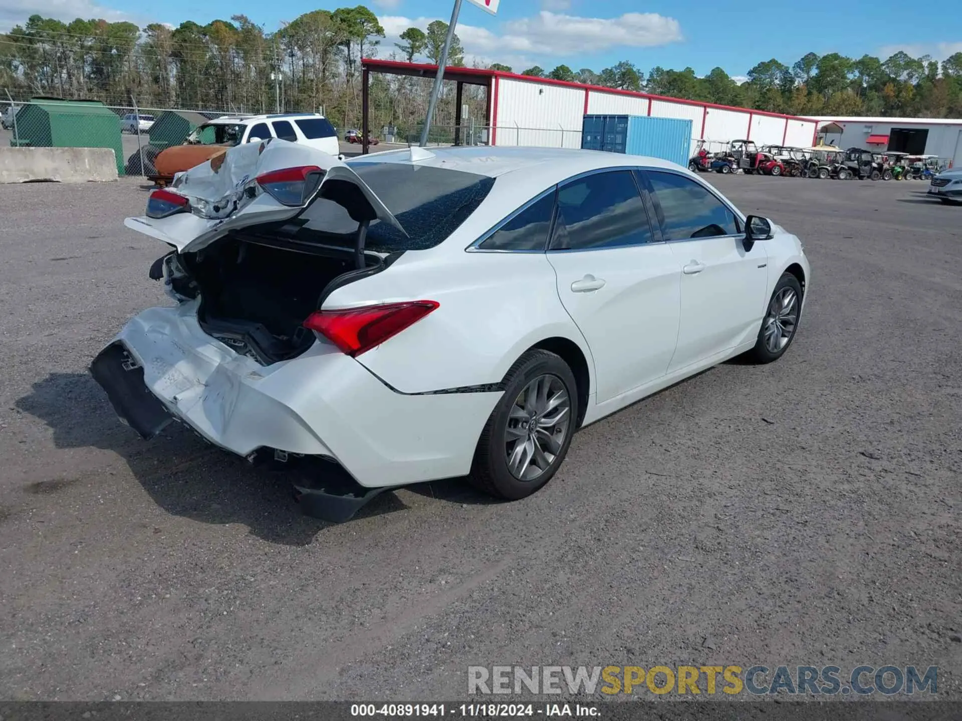 4 Photograph of a damaged car 4T1B21FB2KU008609 TOYOTA AVALON HYBRID 2019