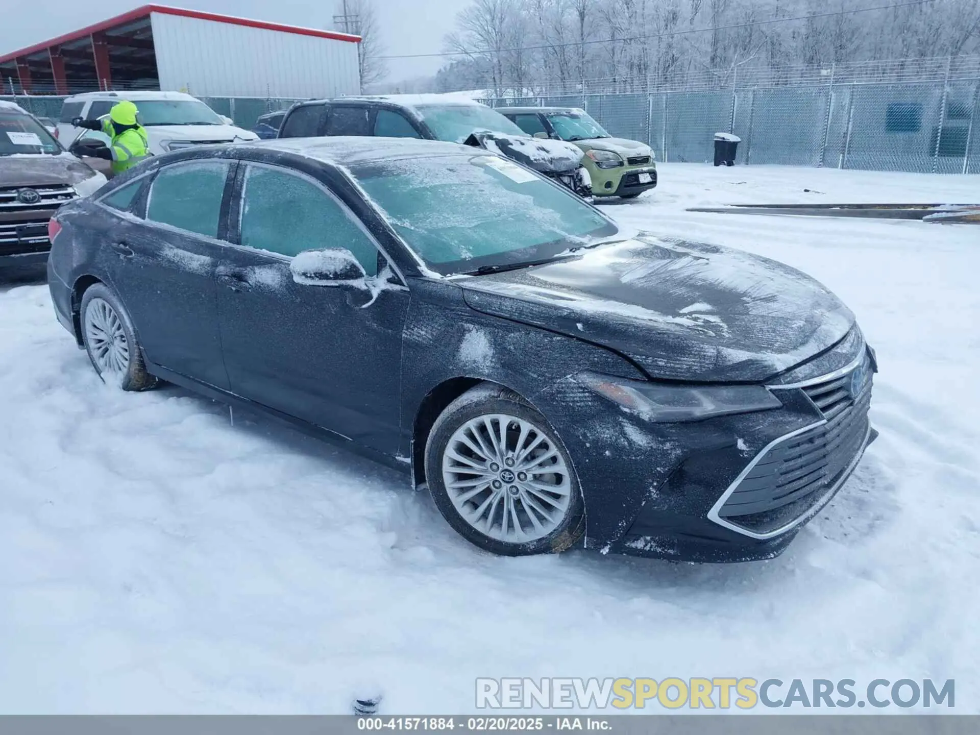 1 Photograph of a damaged car 4T1B21FB6KU008032 TOYOTA AVALON HYBRID 2019
