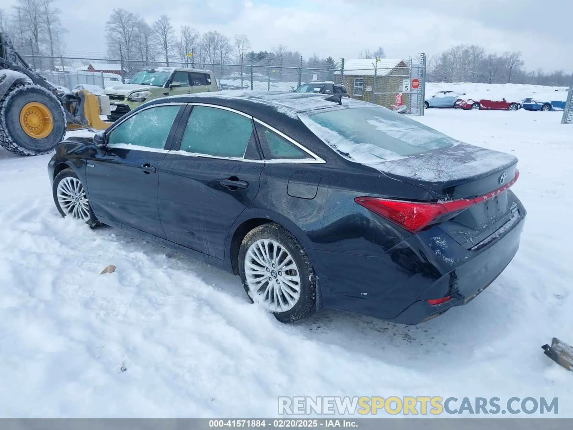 3 Photograph of a damaged car 4T1B21FB6KU008032 TOYOTA AVALON HYBRID 2019