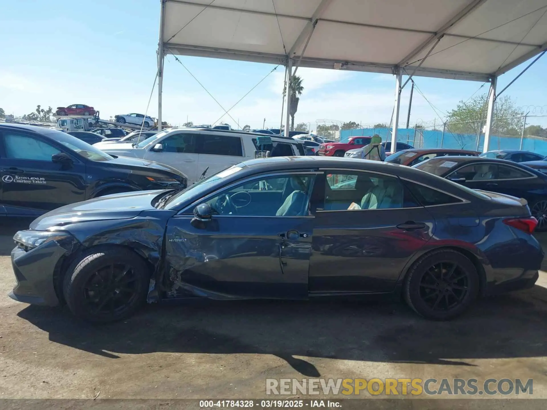 14 Photograph of a damaged car 4T1B21FB9KU004539 TOYOTA AVALON HYBRID 2019