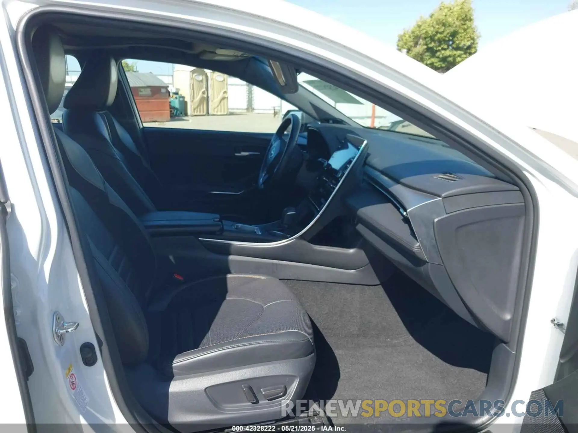 5 Photograph of a damaged car 4T1B21FBXKU001178 TOYOTA AVALON HYBRID 2019